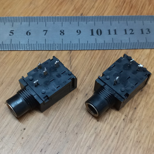 Fostex 260 jalco jack sockets in two variants
