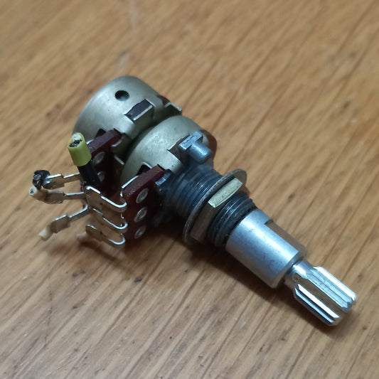 Teac A-400 100k dual pot
