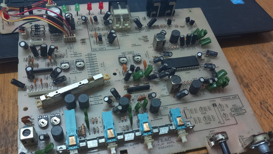 TEAC V-210C MAIN PCB 915504211