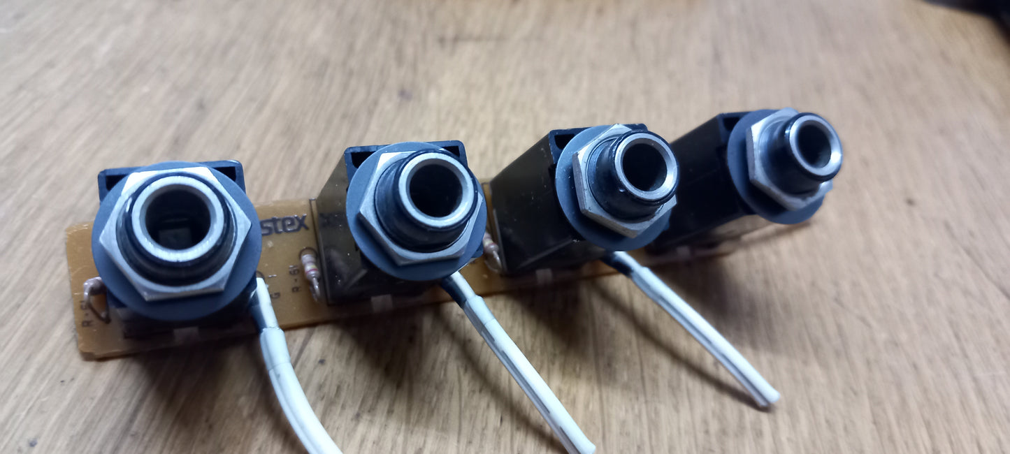 Fostex 350 Mixer pcb jack 825107000