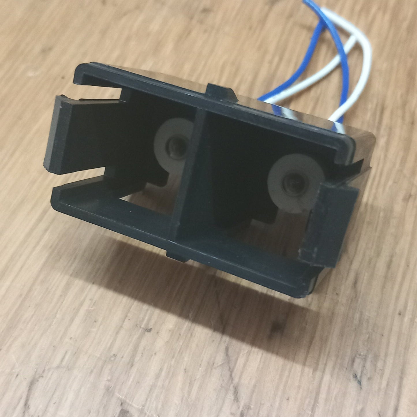 Teac A-103 light fitting plastic