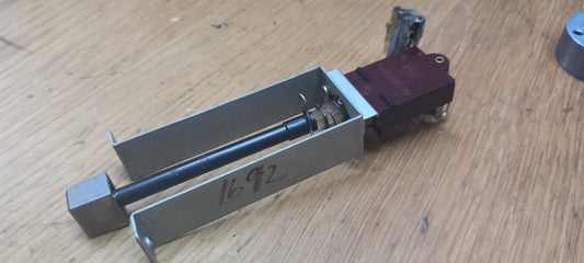 Teac A-103 mains switch