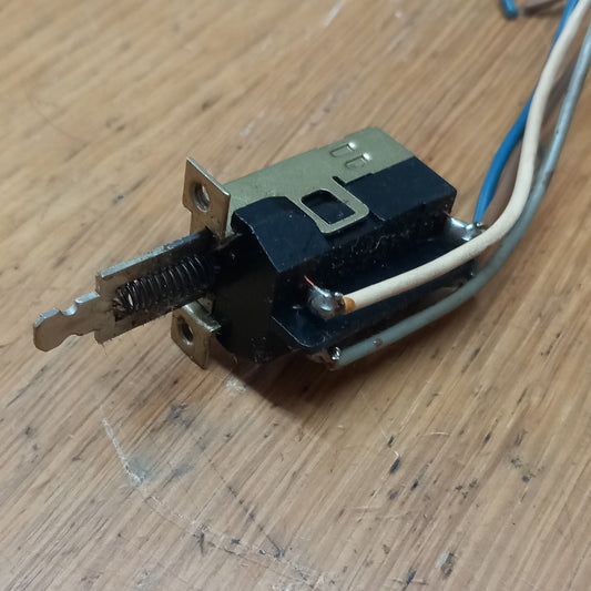 Sony TC-399 Mains switch