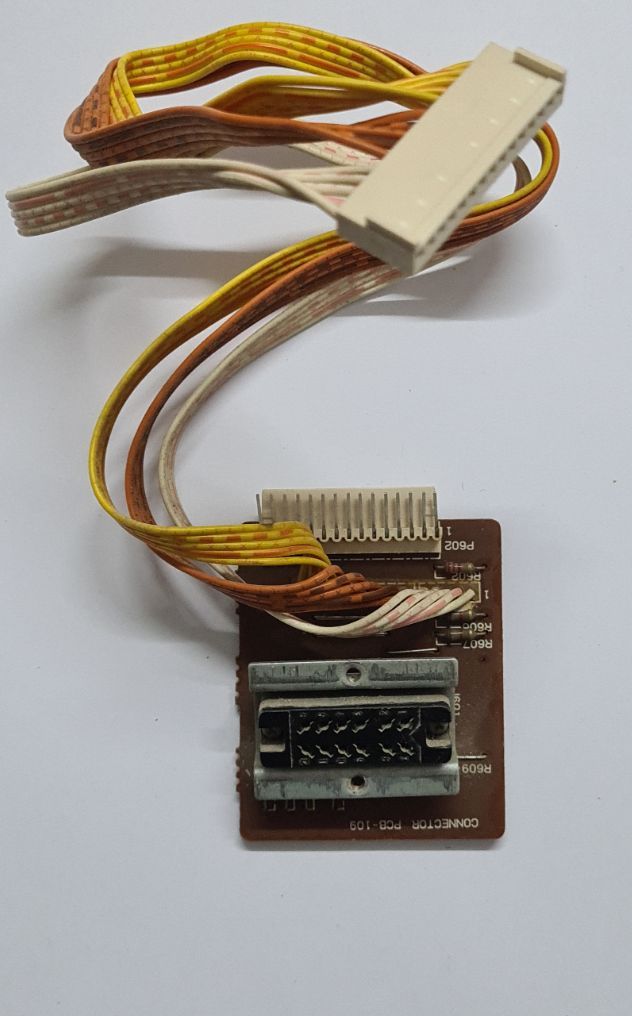 Teac 32-2B X-10R X-1051679310 pcb 109 12 pin waka socket