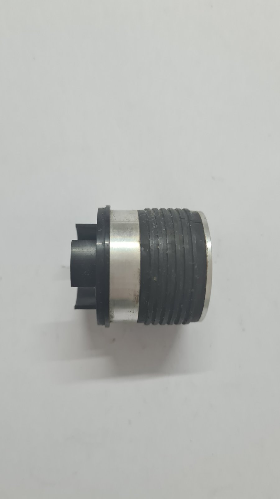 TASCAM 48 Roller guide with groove for rubber