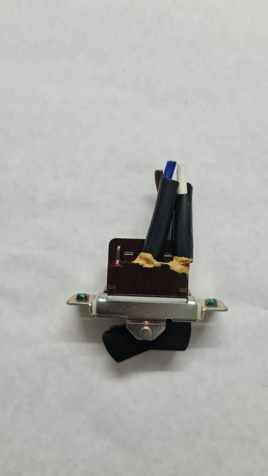 Teac MB-20 power switch