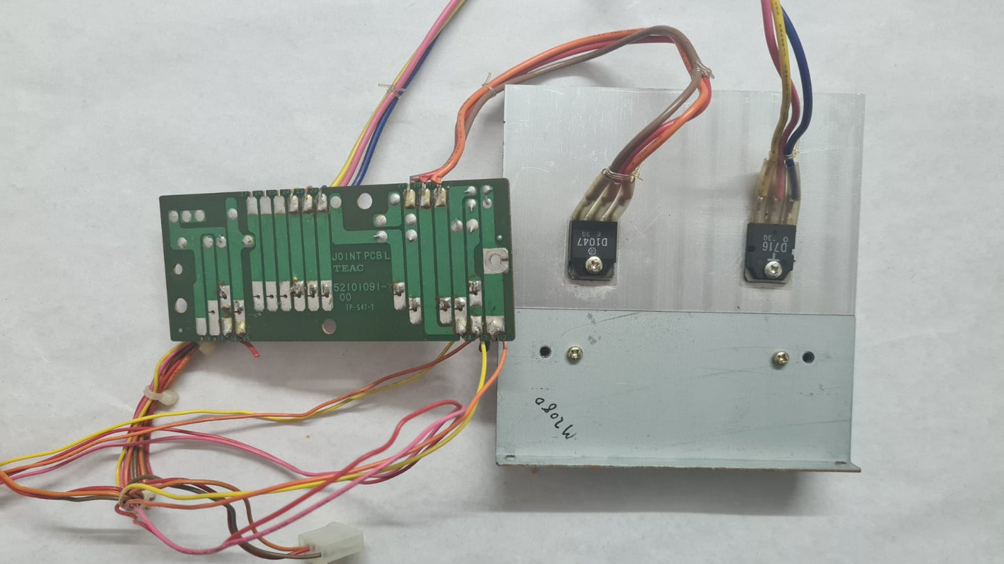 Tascam 48 heatsink with joint  pcb 52101091-00  2 transistors