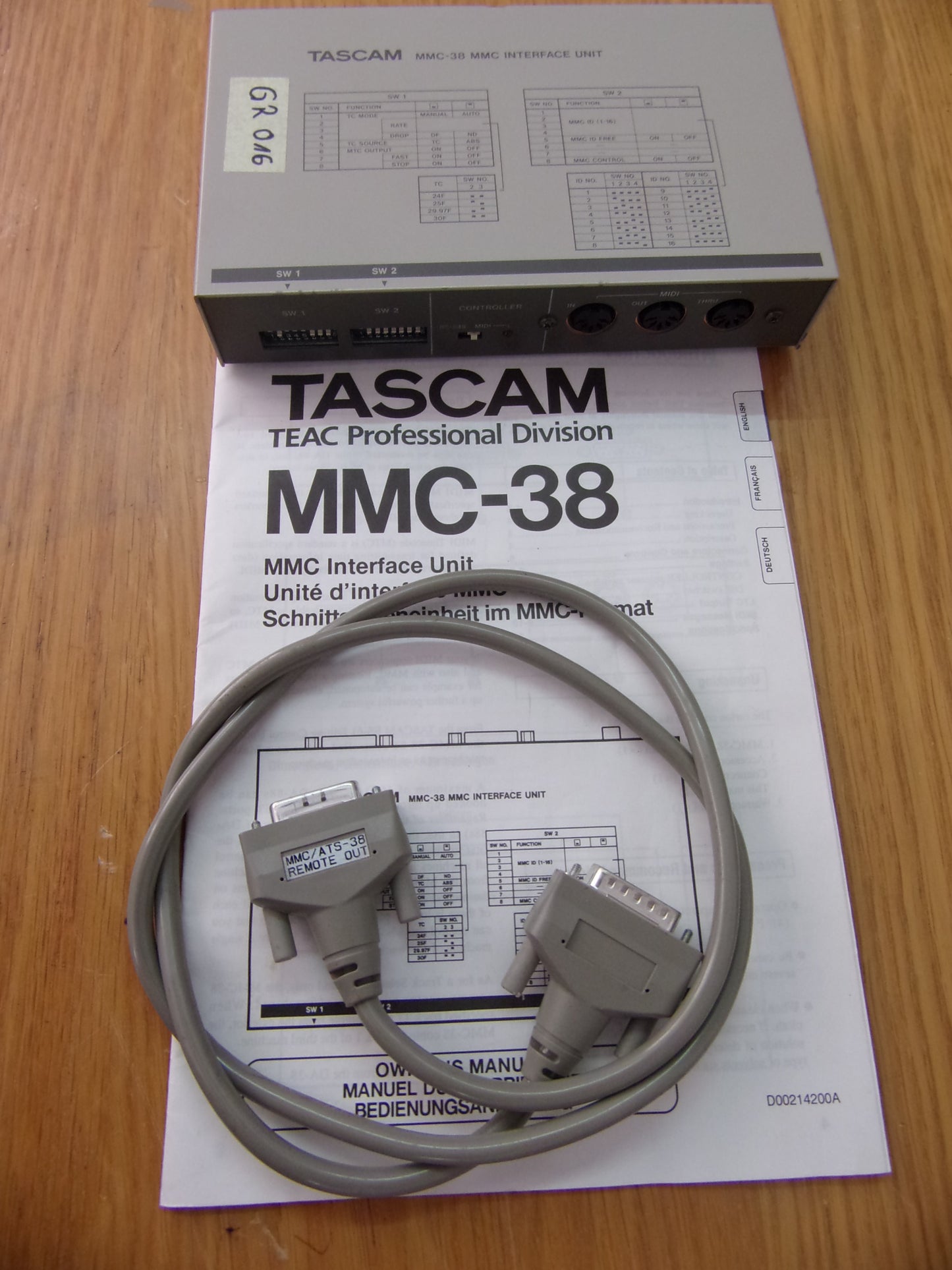 Tascam MMC-38 Interface unit and cable and instructions