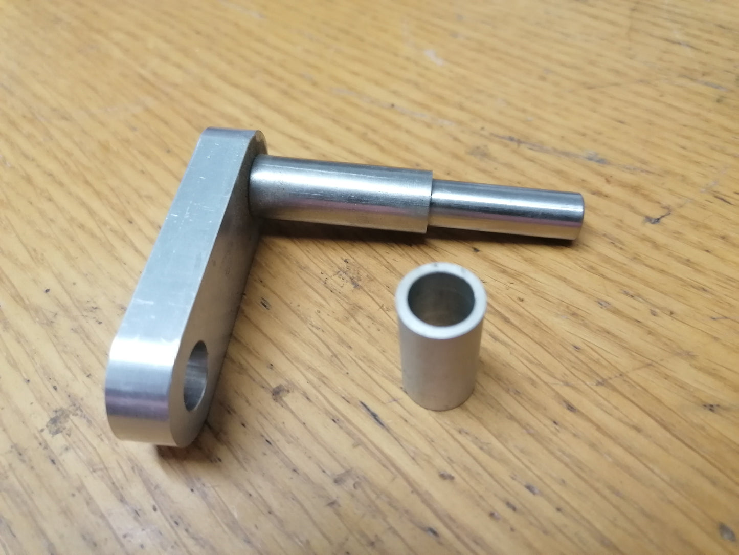 Soundcraft Saturn 624 capstan arm and sleeve