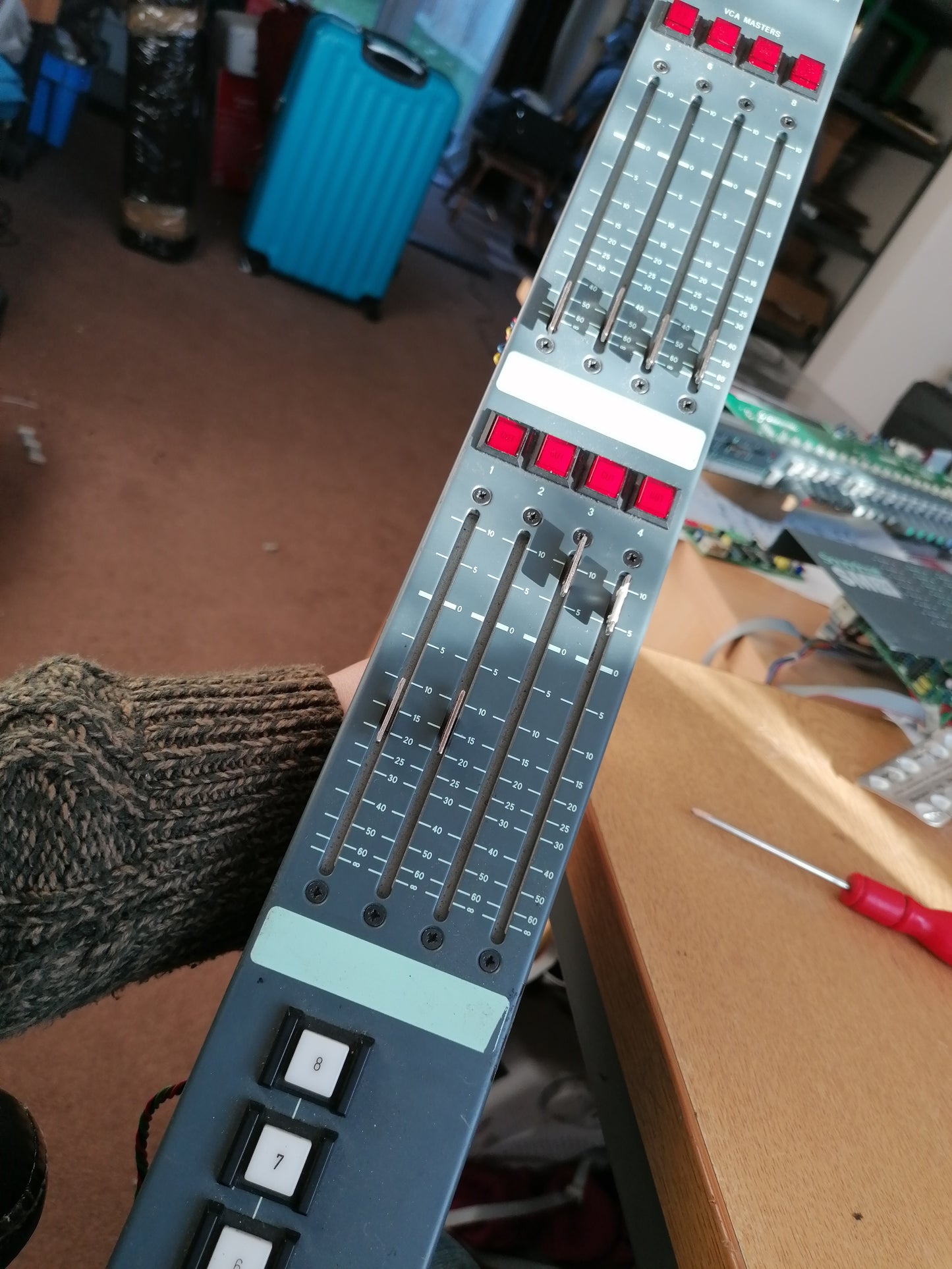 SM-24 Soundcraft VCA MASTER SC3385 ISS 5