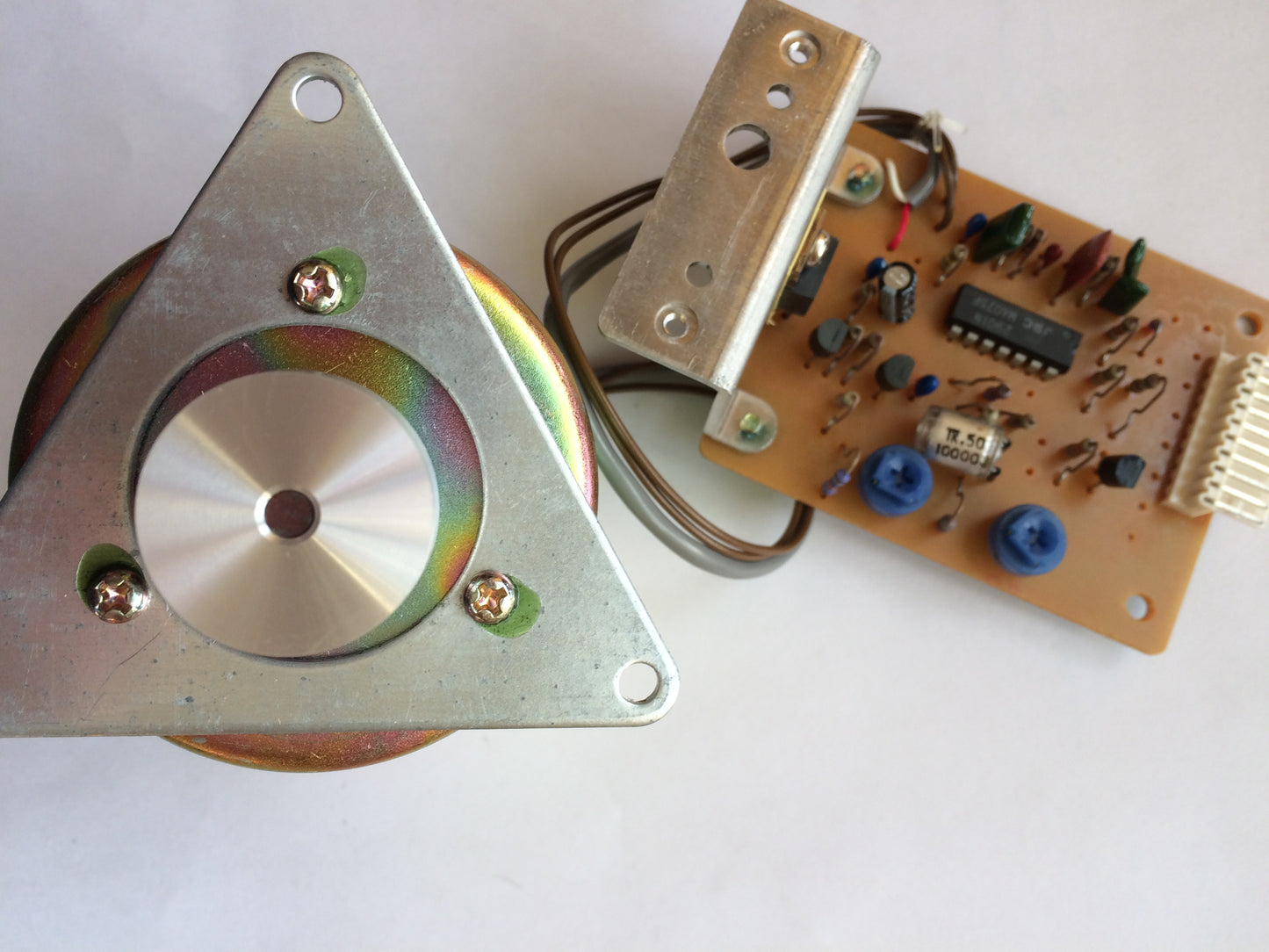 Tascam TEAC EM1450 Capstan Motor New and pcb 51675661