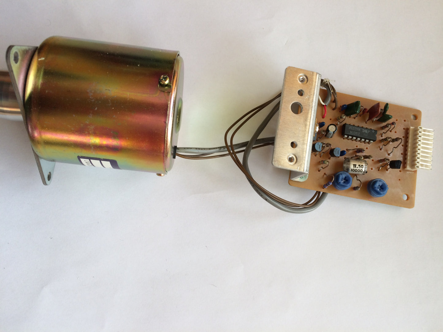 Tascam TEAC EM1450 Capstan Motor New and pcb 51675661