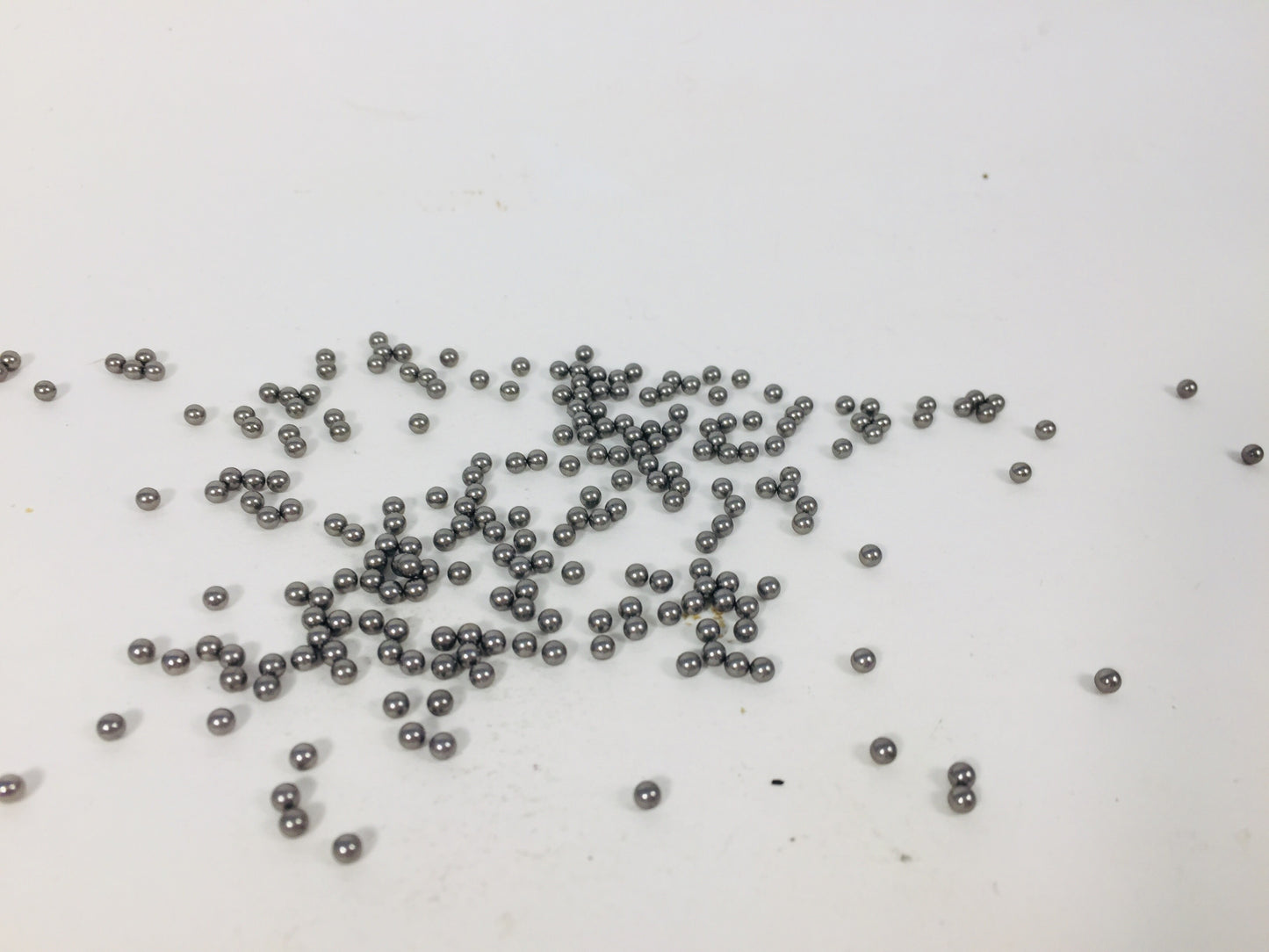 3/32 STEEL BALLS  Pack of 20