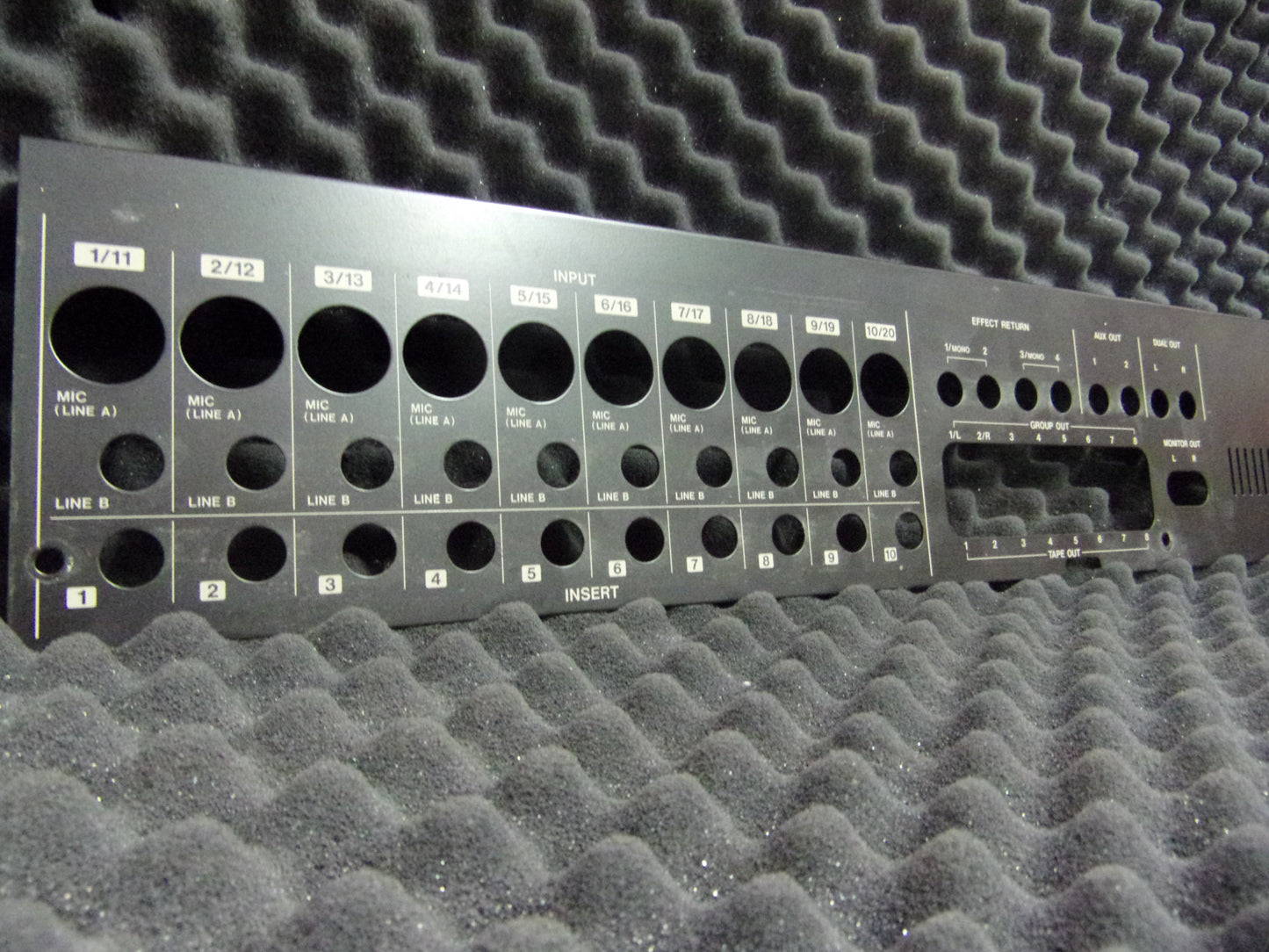 Tascam 688 connector panel