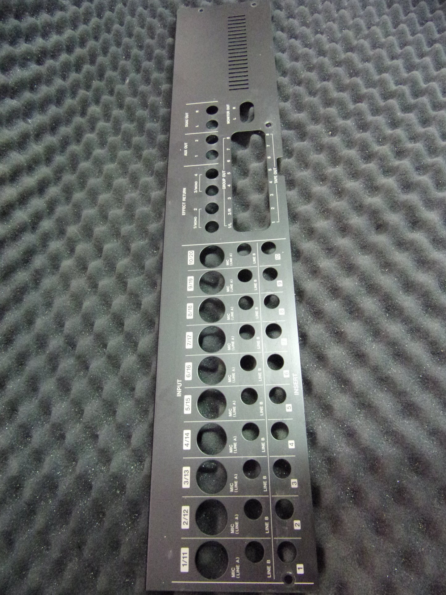 Tascam 688 connector panel