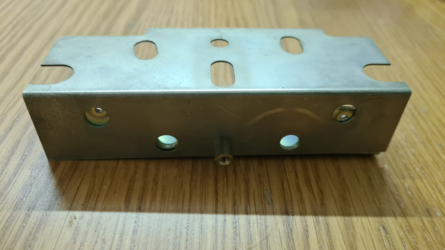 Teac A-4010S Tapehead holder bracket