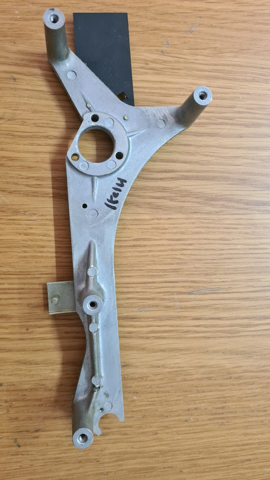 Teac A-4010S aluminum bracket bar