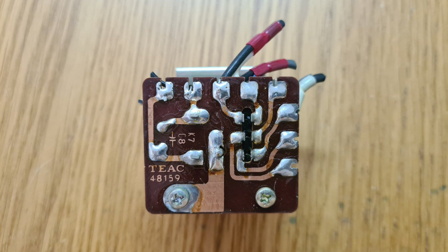 Teac A-4010S PCB 48159 one relay