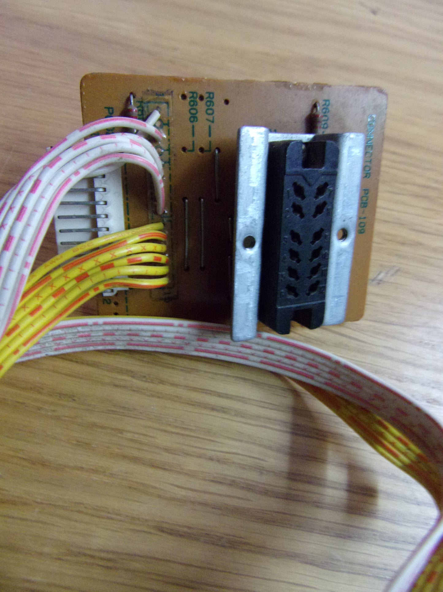 Teac 32-2B X-10R X-1051679310 pcb 109 12 pin waka socket