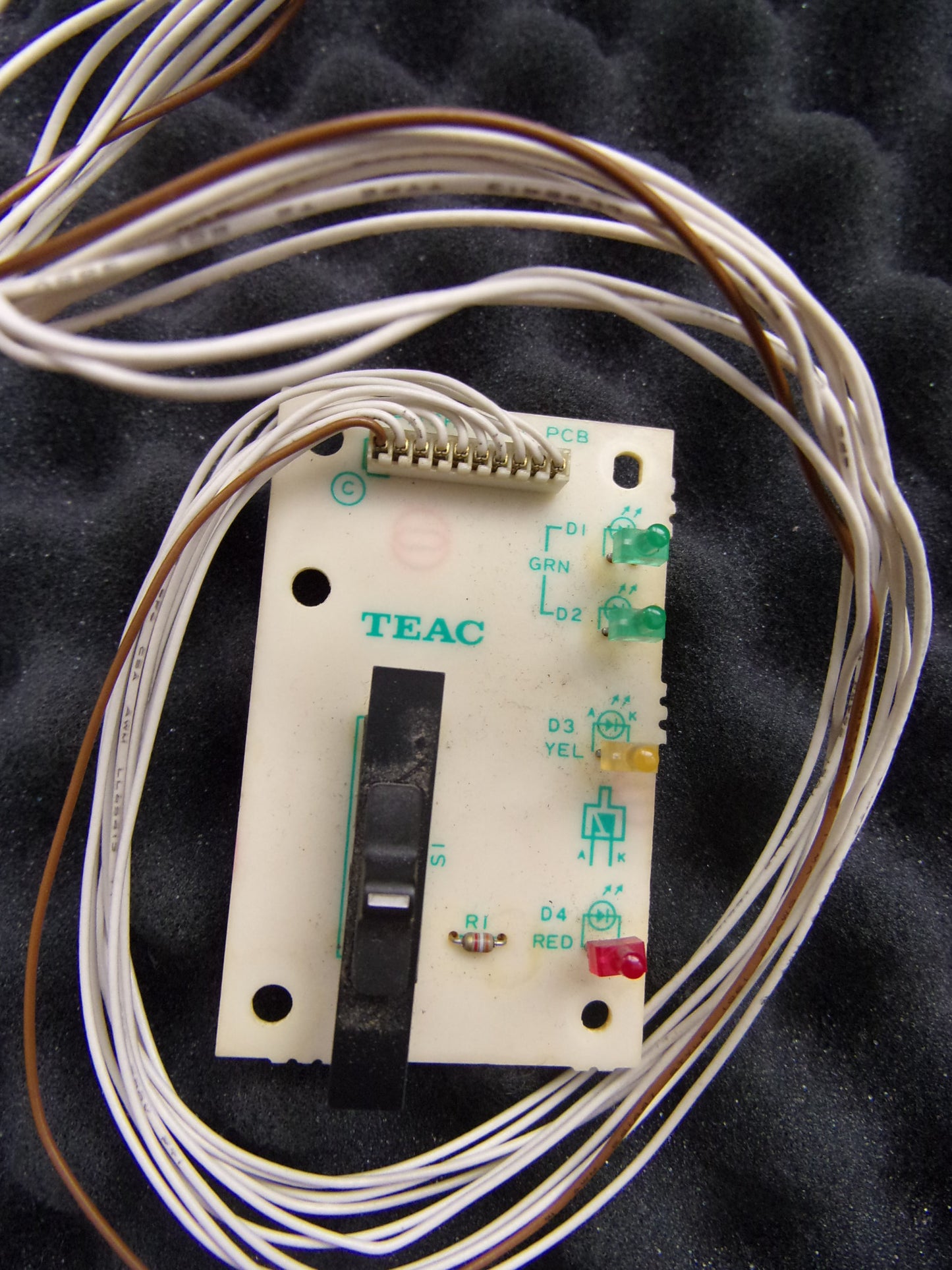 Tascam 688 led pcb 521028630-00