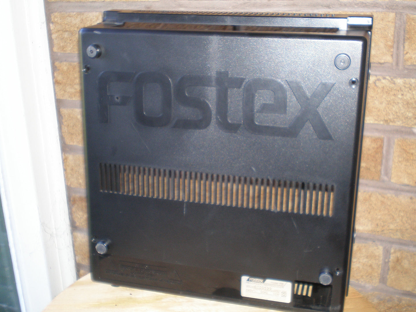 Fostex R8 plastic rear panel