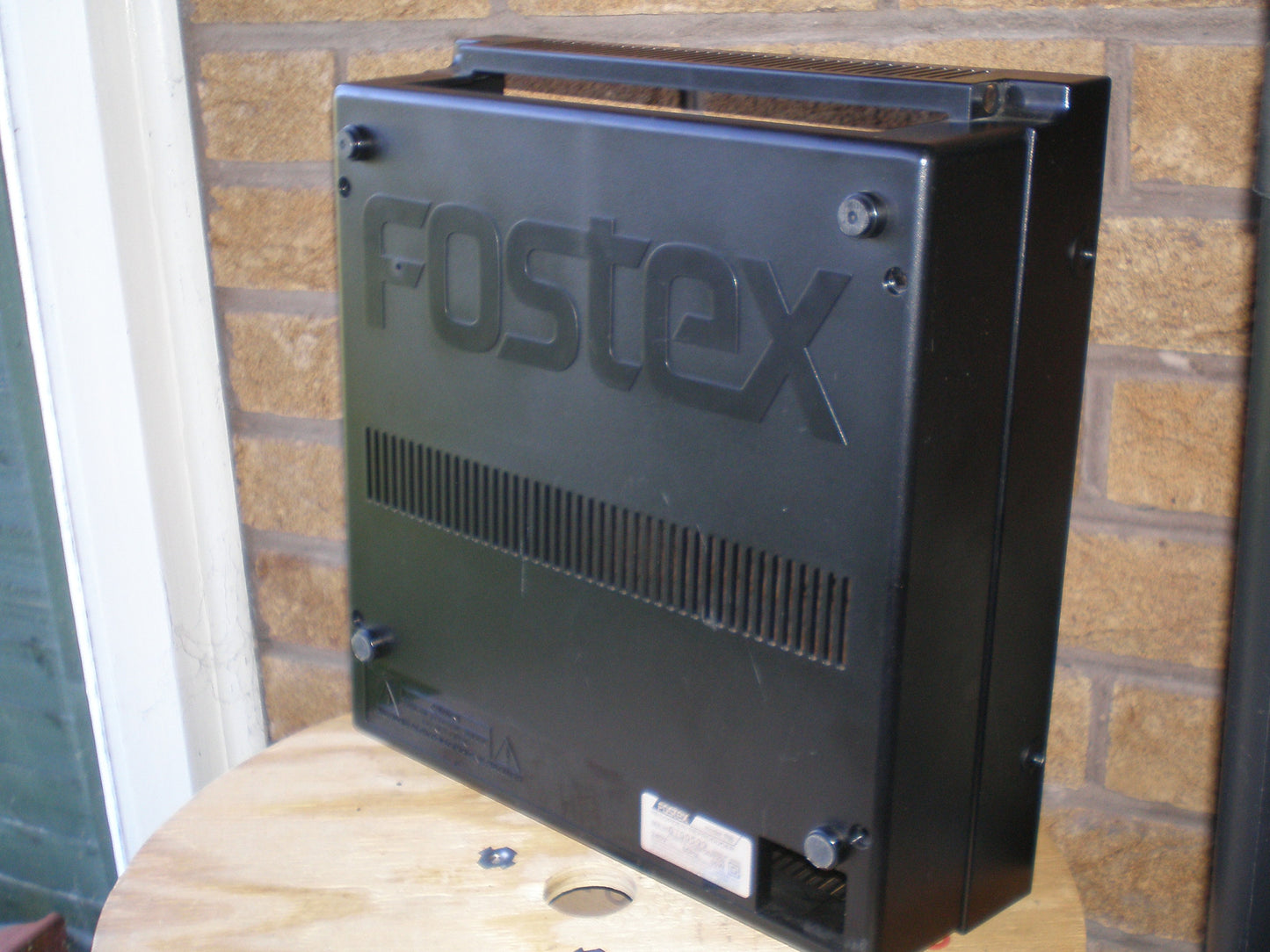 Fostex R8 plastic rear panel