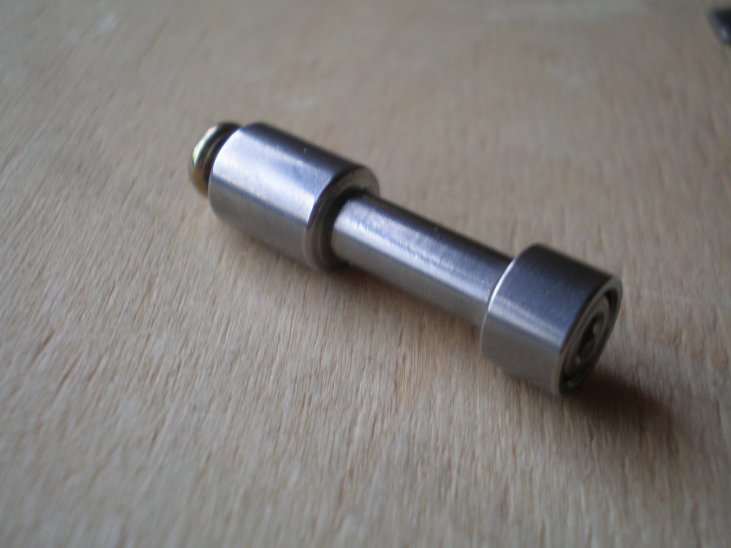 Tascam TSR-8 adjustable tape guide