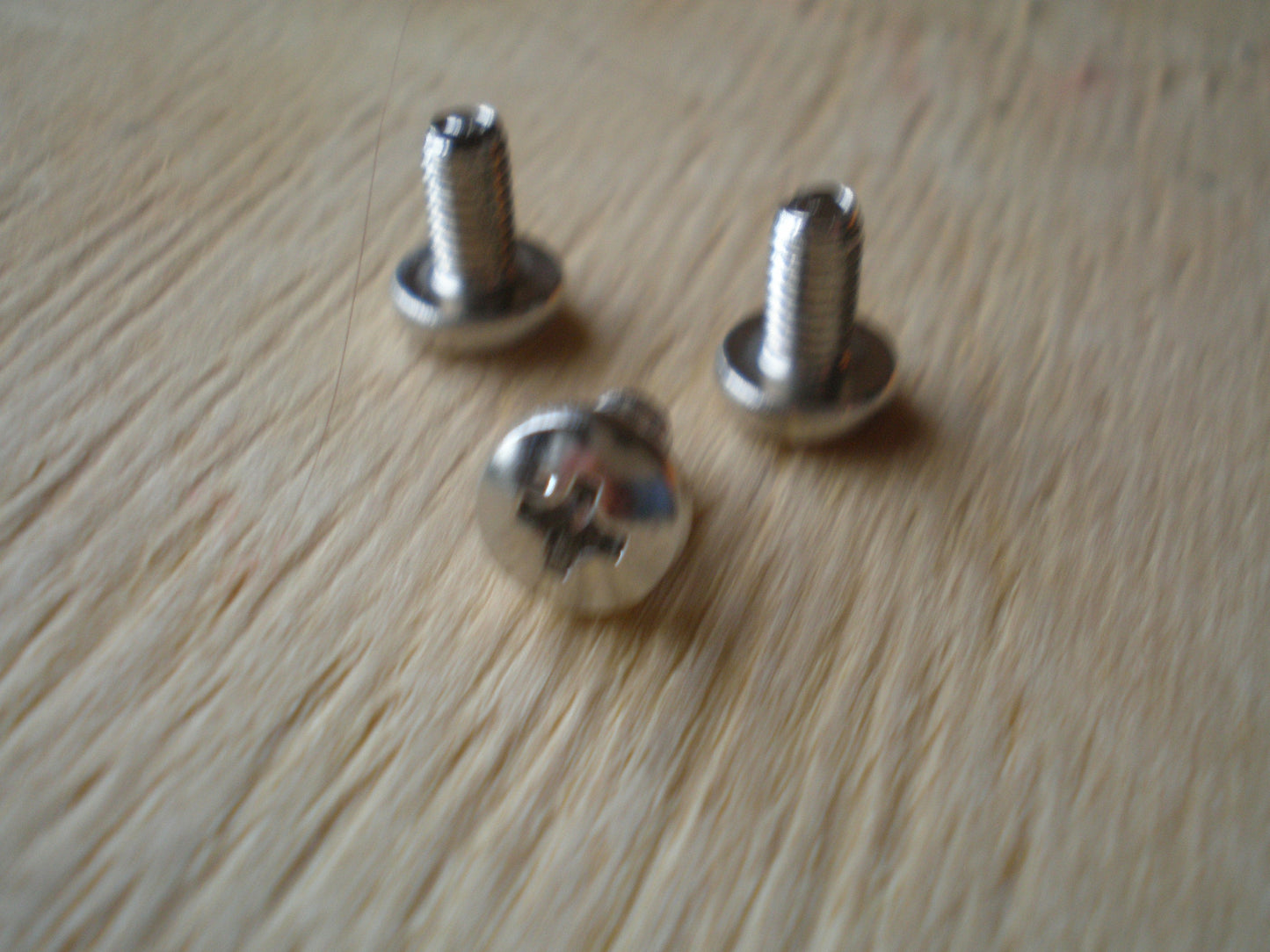 Tascam 38 TSR-8 and others reel table screws