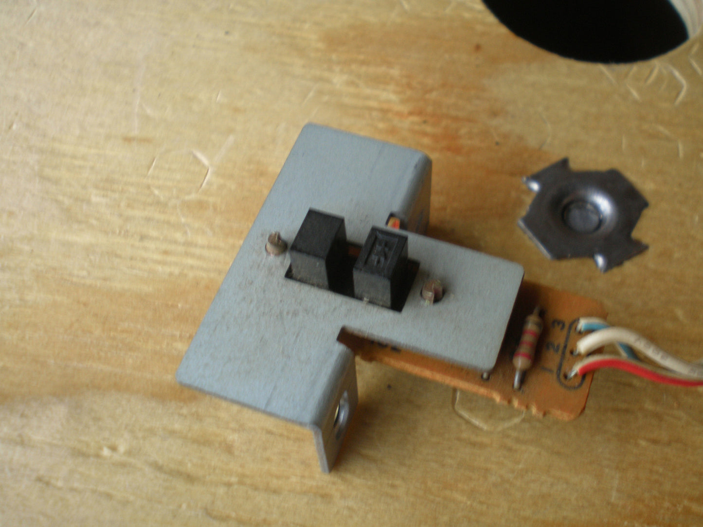 Fostex B16 opto coupler sensor