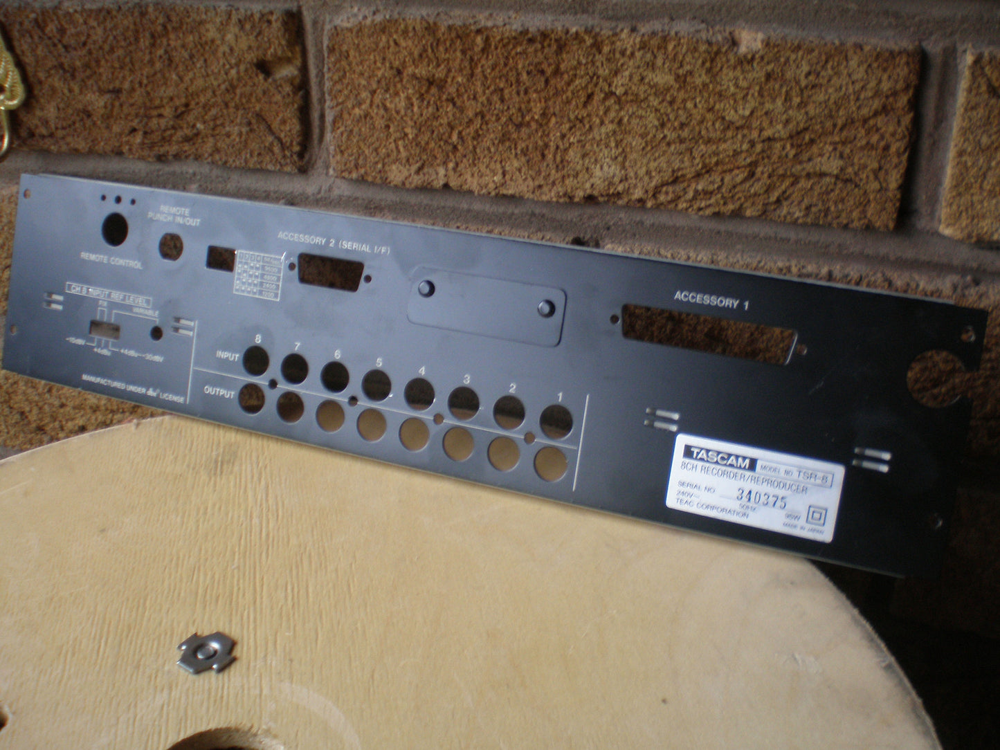 Tascam TSR-8 back panel