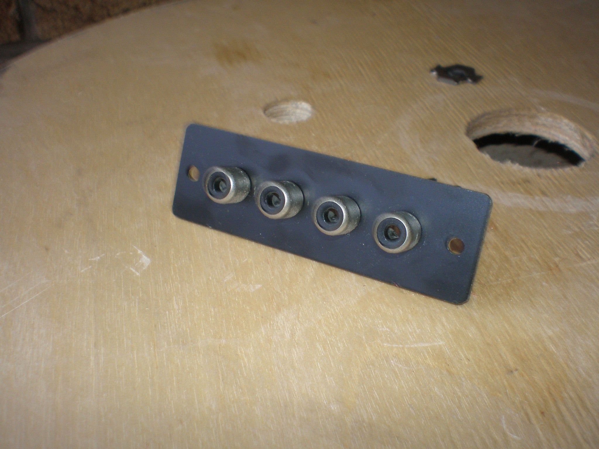 Teac A-3440 paxolin Phono sockets – Tascam Ninja