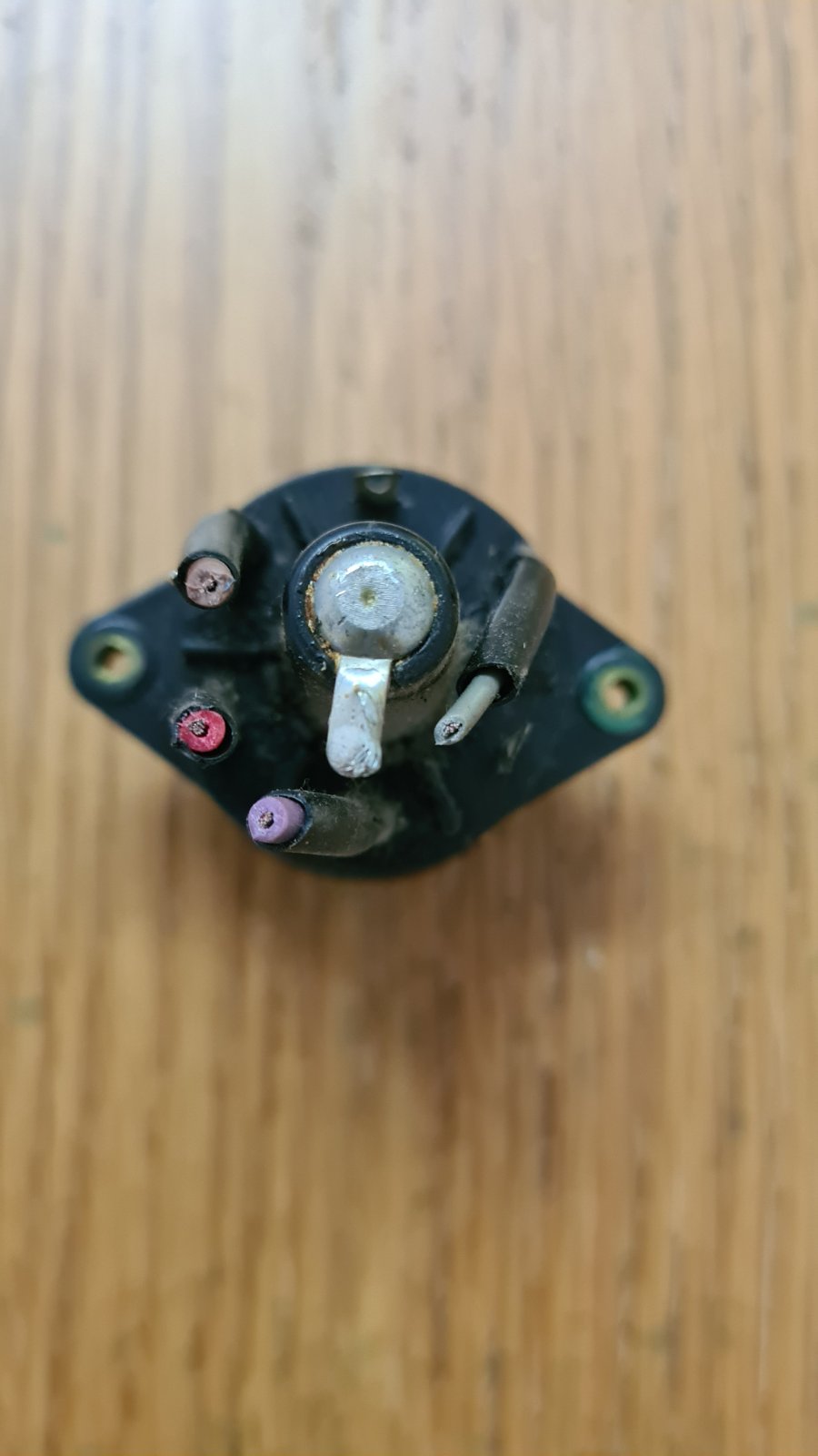 Teac A-4010s voltage selector plug
