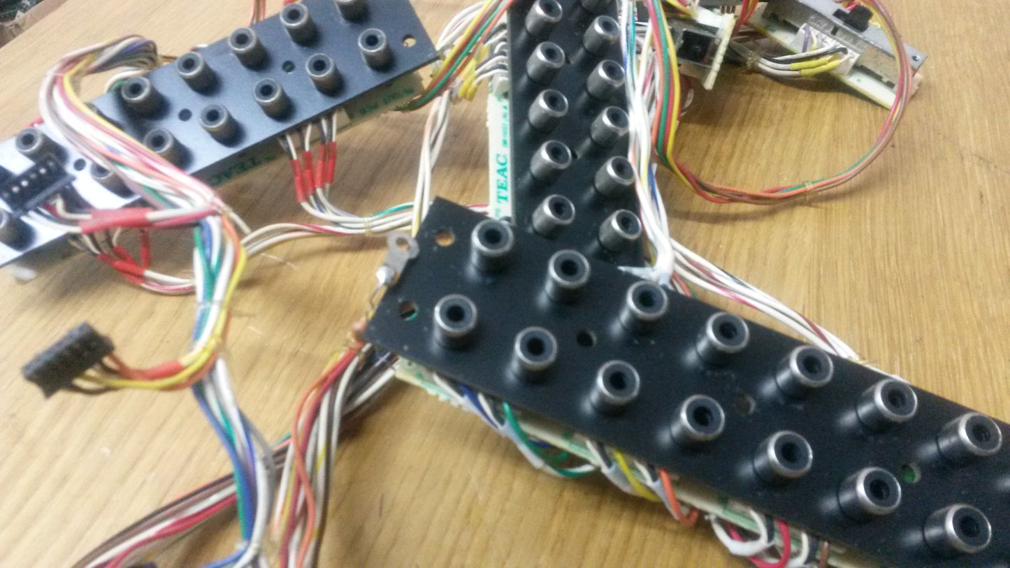 MSR24 Phono loom and molex wiring looms
