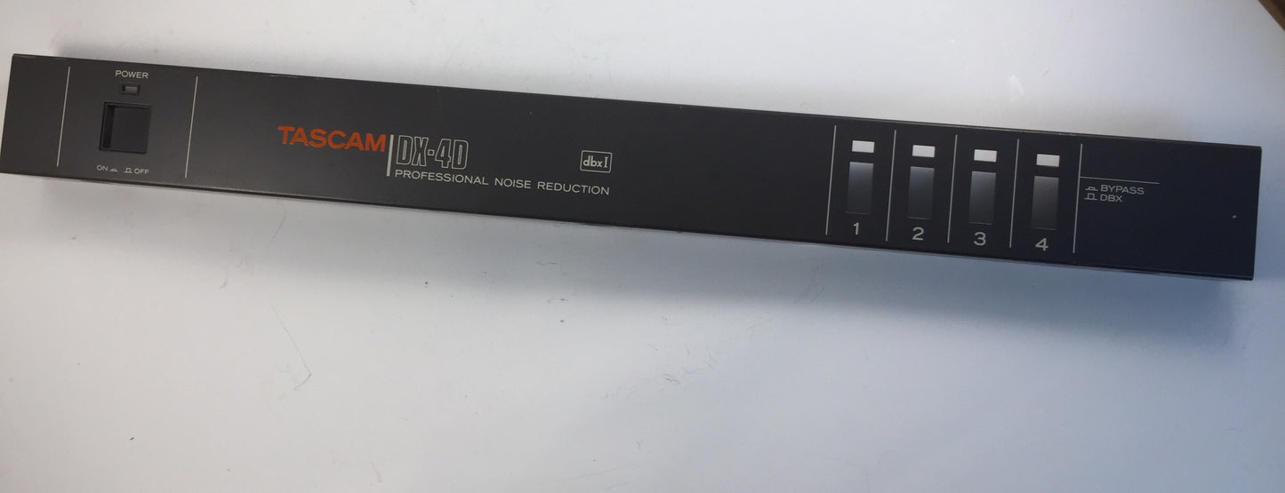 Tascam DX-4D front panel