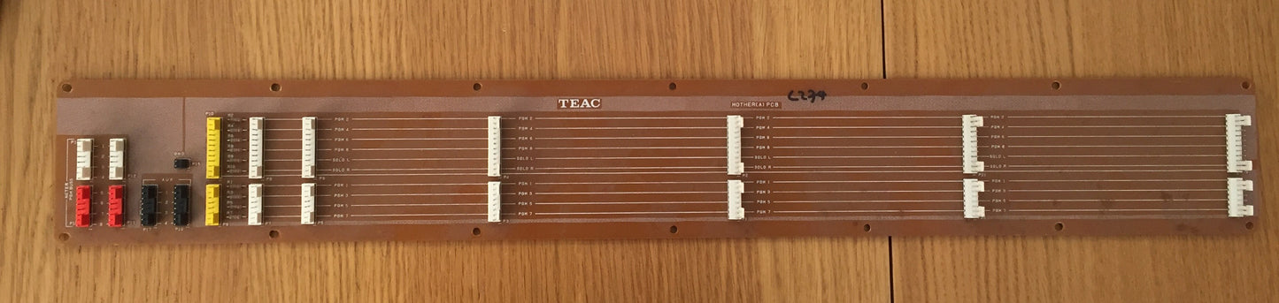 Tascam M-520 52101327-00 mother (a) pcb