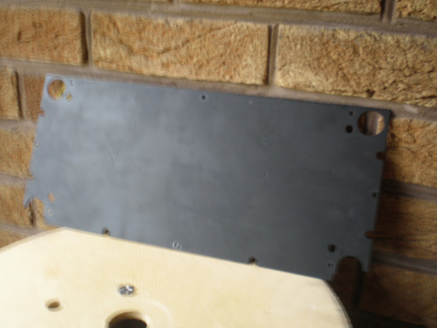 Tascam TSR 8 Base plate