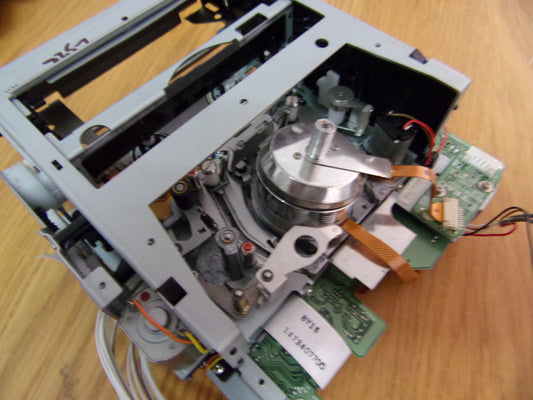 Tascam DA-38 tape mechanisim