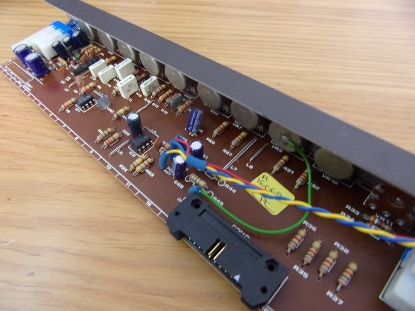 Soundcraft  200 series input module 2001