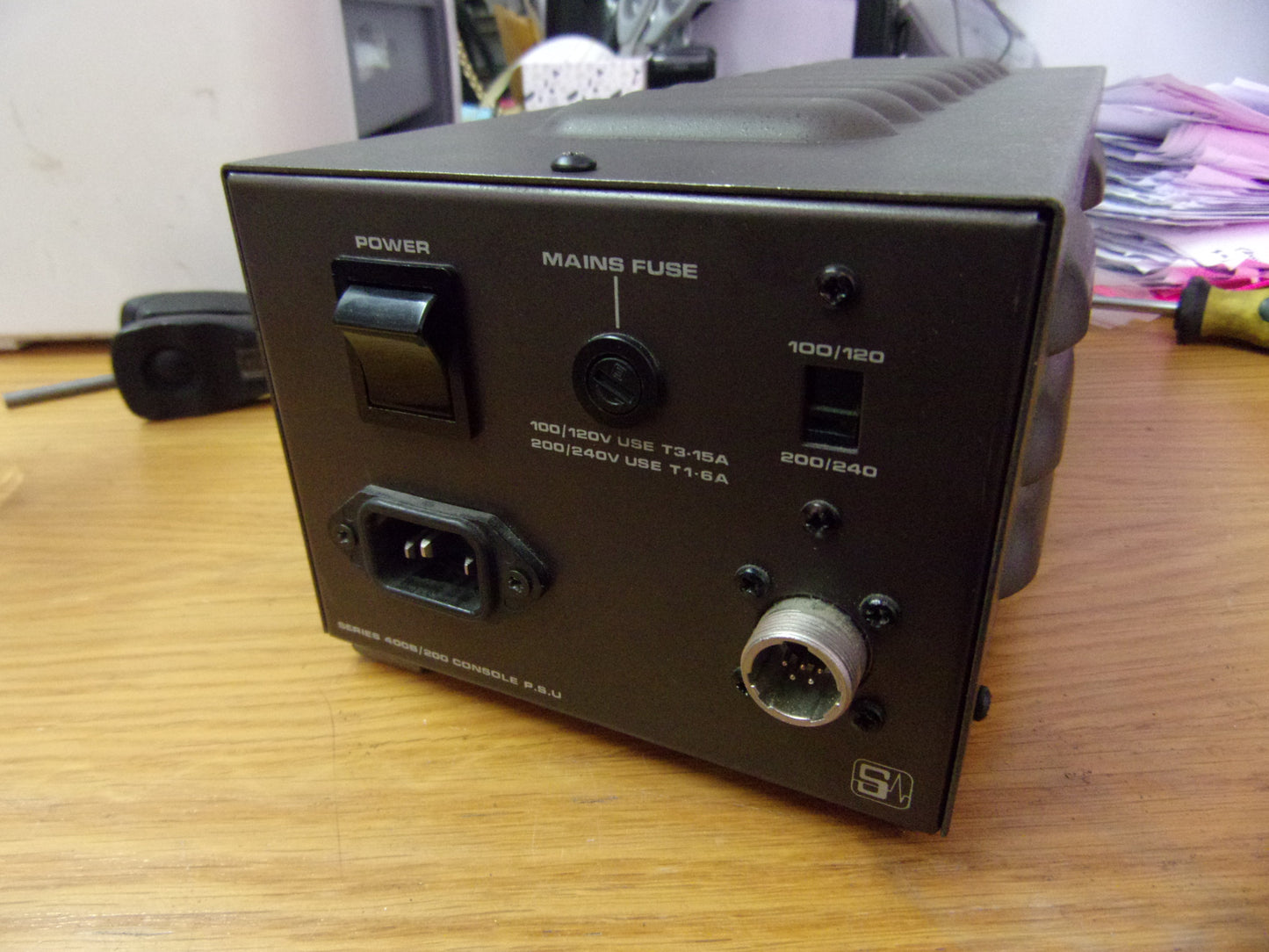 Soundcraft Series 400B 200 console  power supply