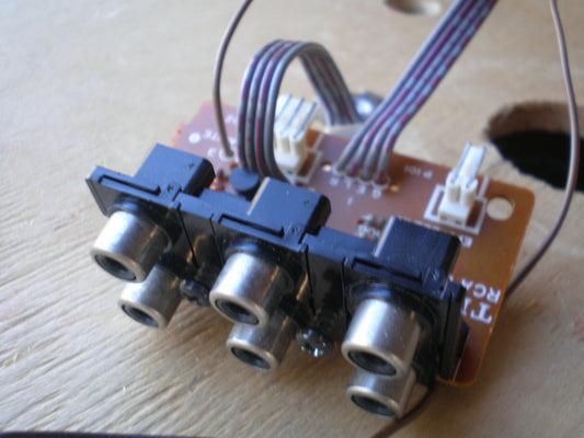 Tascam M-06 6 way phono socket 52101932