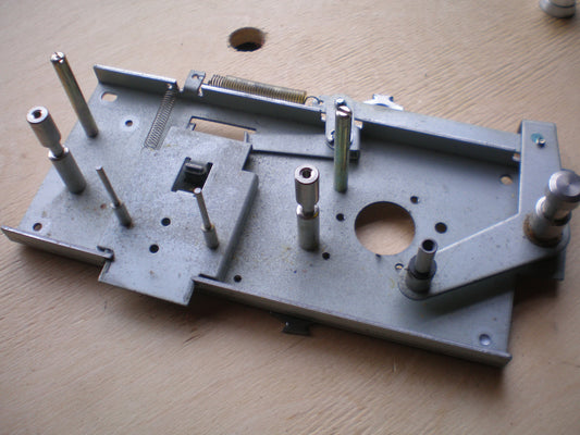 Tascam 22-2 pinch wheel and tape lift and guide assembly