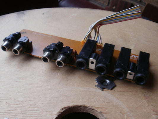 Tascam M-2600 Aux jack pcb A 91551324-00