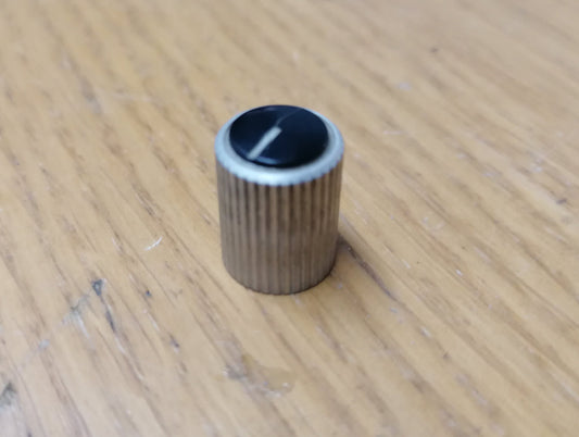 Saturn Research 624 front aluminium and brass knob
