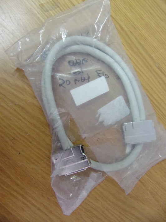 SCSI 2 cable male to male half height