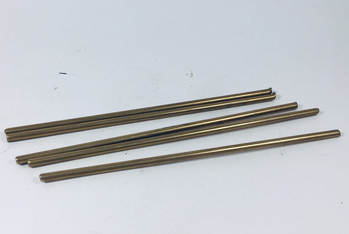 Oversize 9/64 th 4ba Brass rod approx 14cm long model making etc pack 2