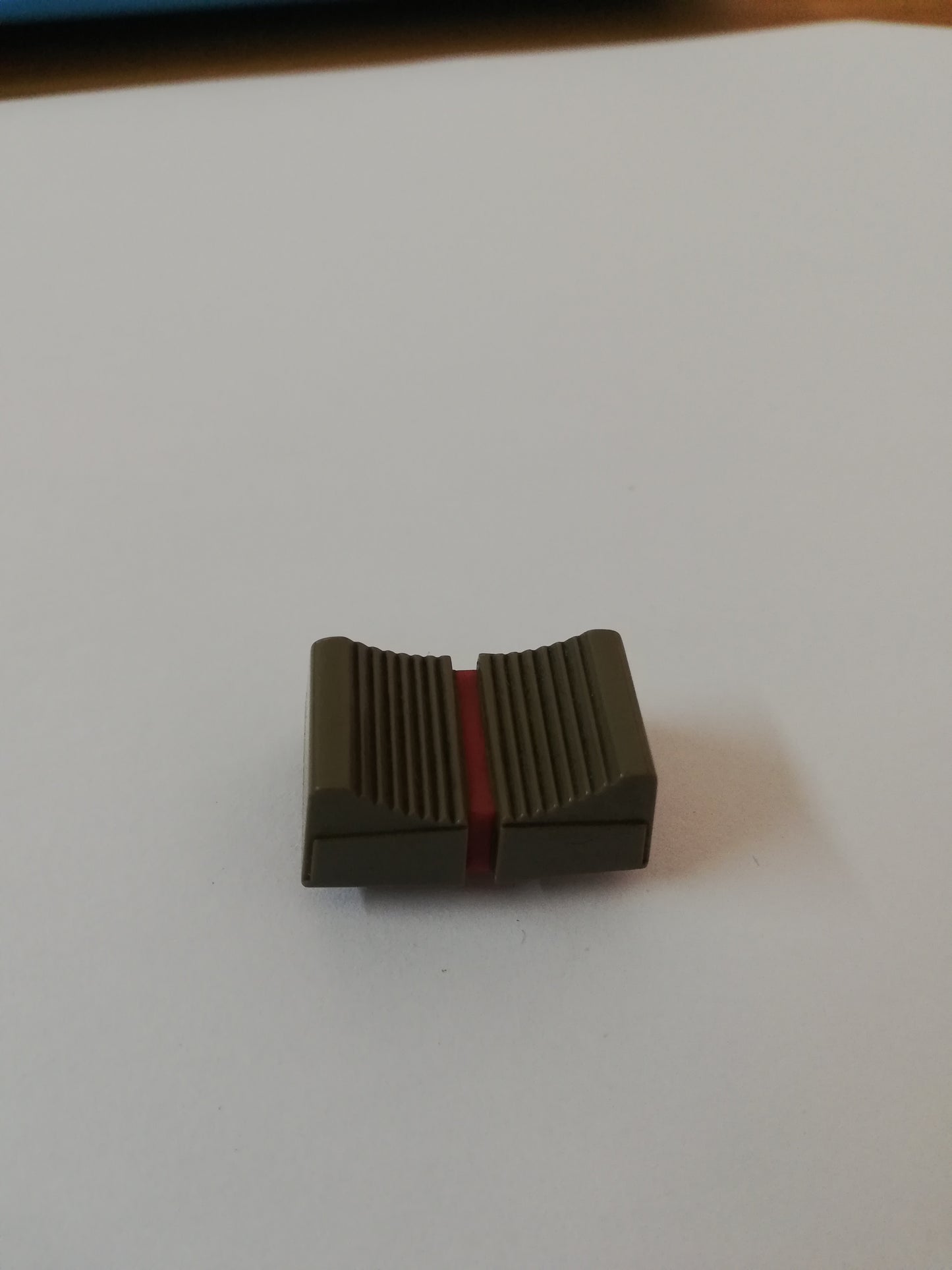 Tascam M-520 slider fader cap