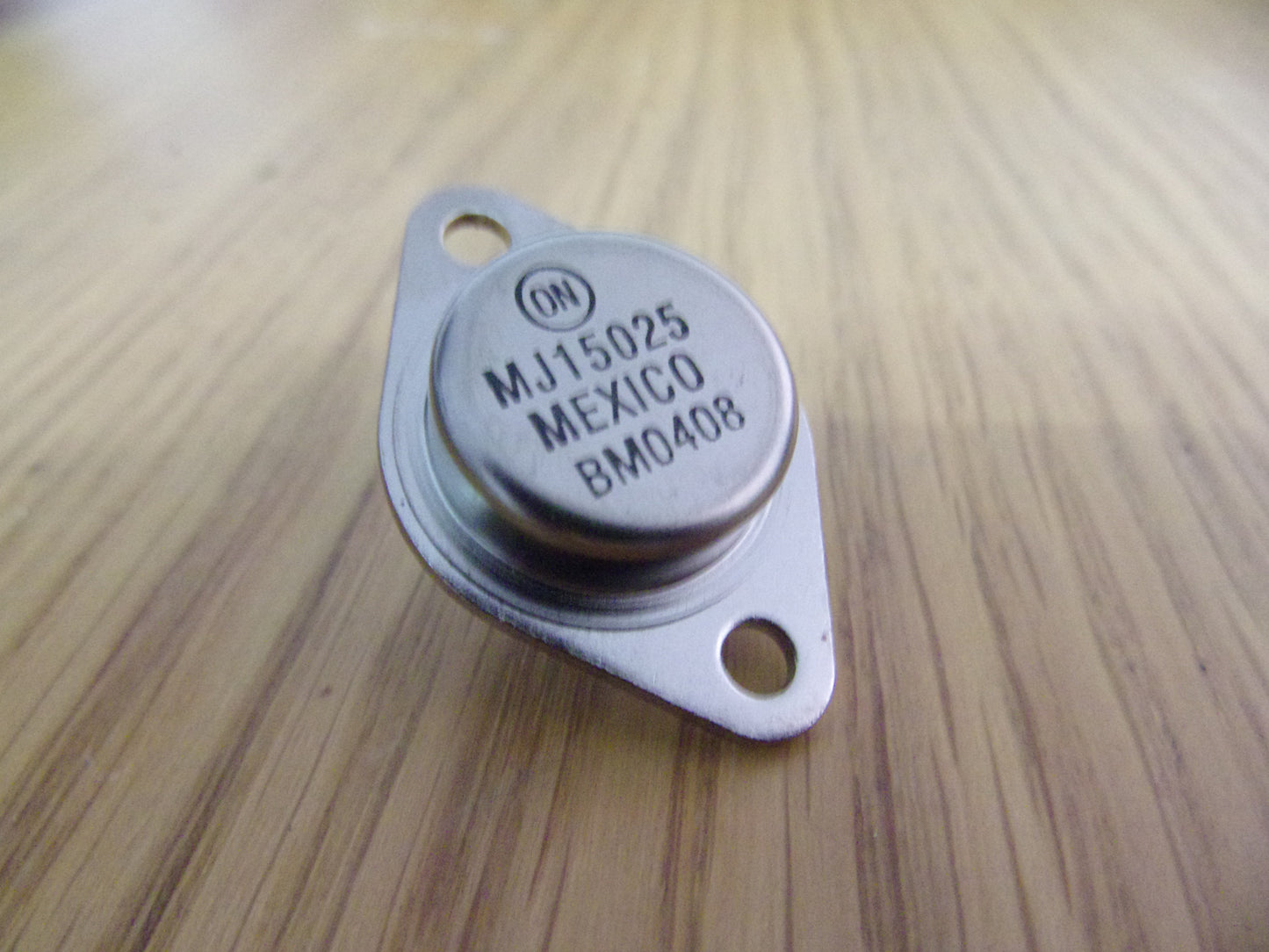 Soundcraft Powerstation output Transistors MJ15024 or MJ15025