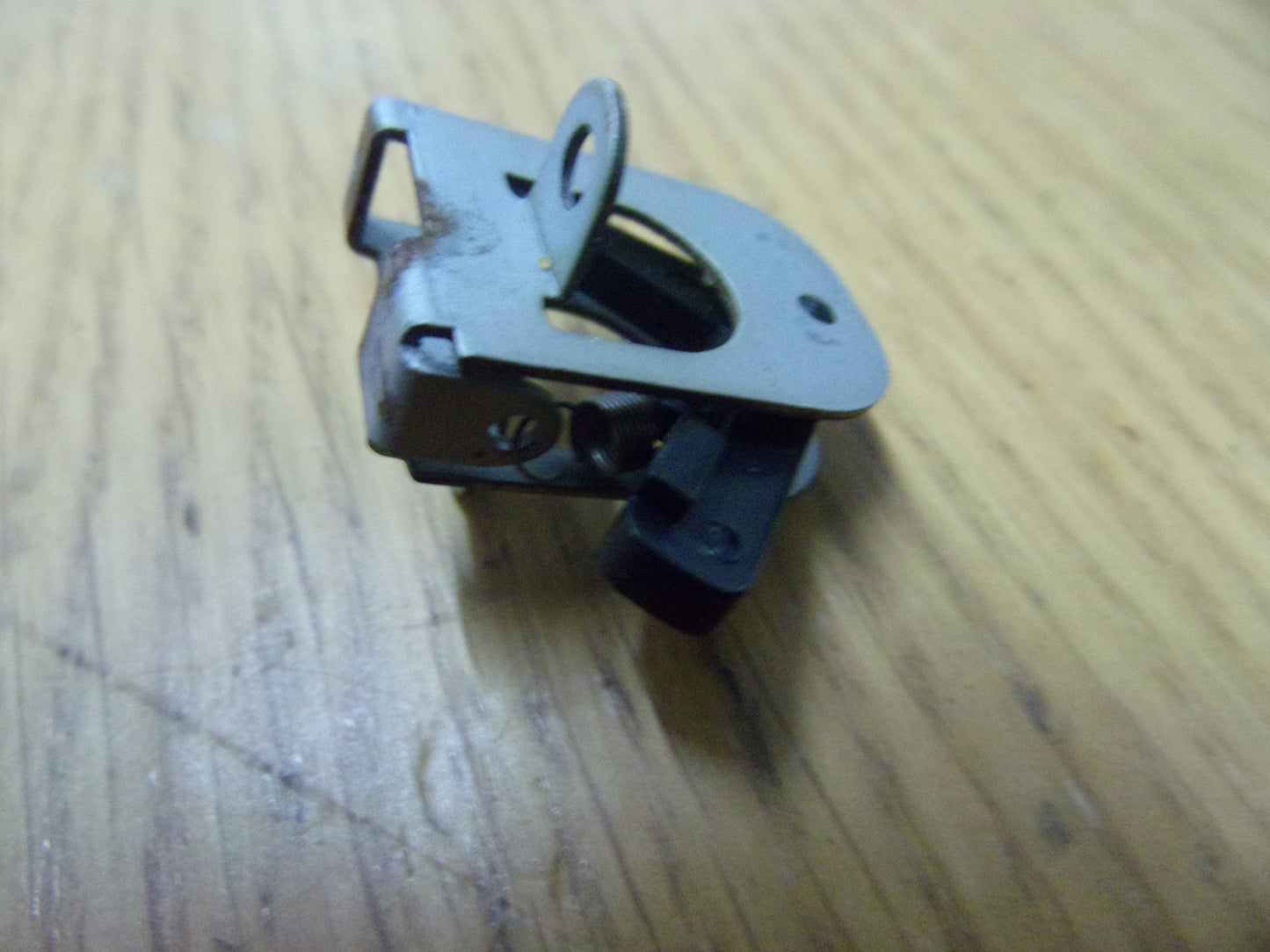 Tascam 246 door assembly catch