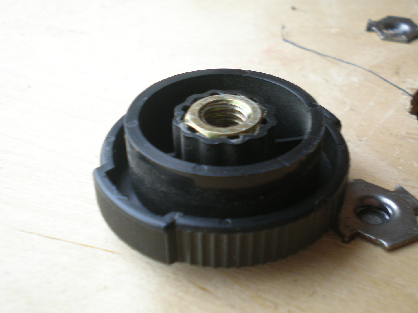 Fostex R8 reel  clamp holder retainer