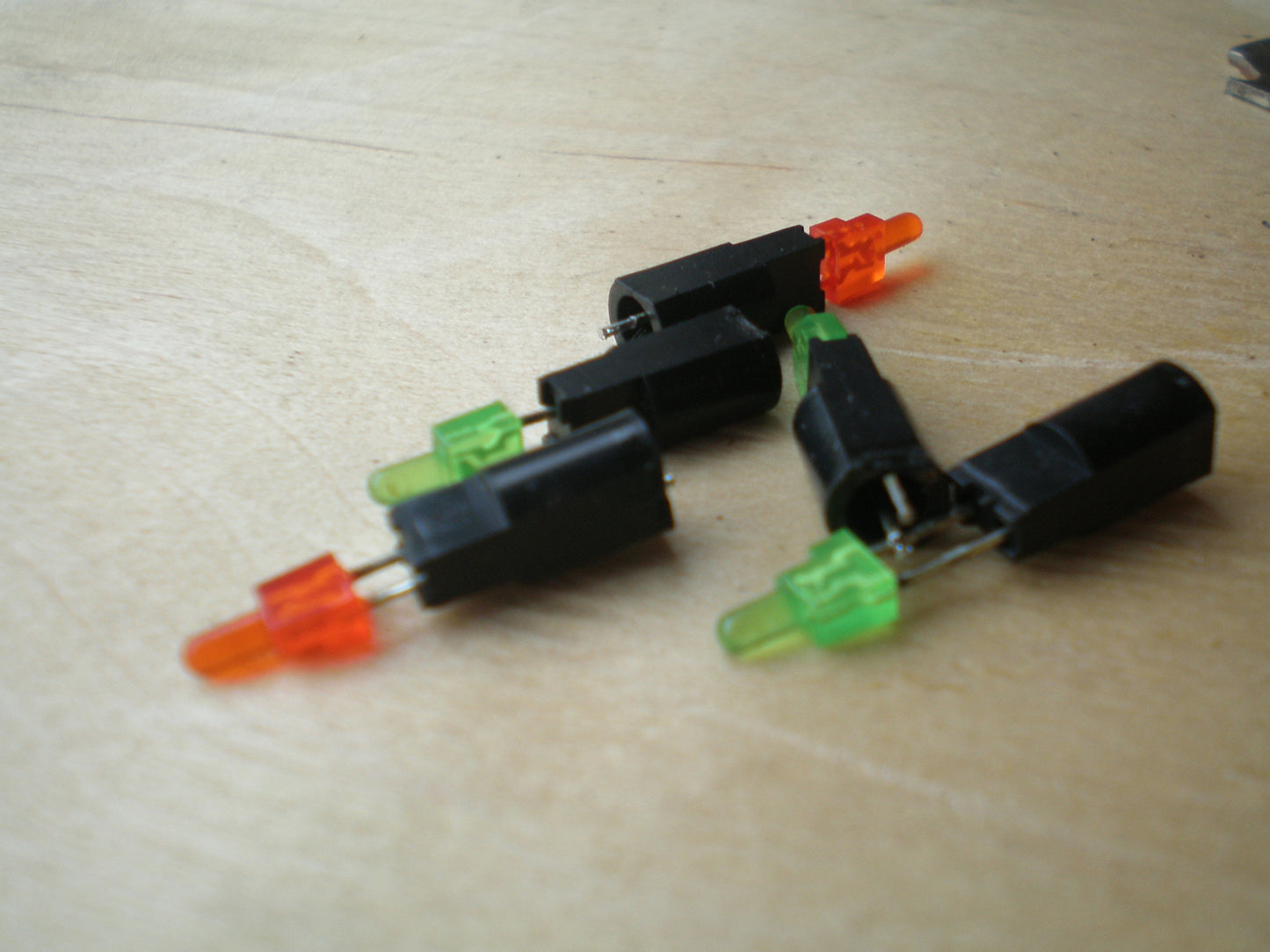 Fostex R8 single coloured Leds